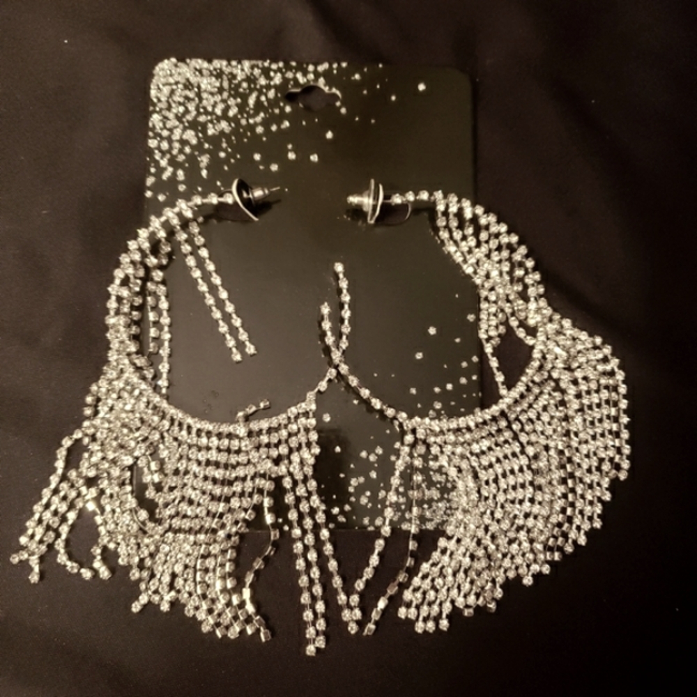 Rhinestone Gorgeous Evenings, 4" Waterfall Hoop Earrings Silver, Very Bling. NEW